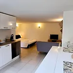 Le Bacchus Apartment *